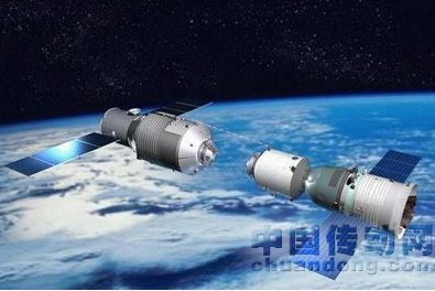 左為天宮系列空間實驗室、右為神舟飛船